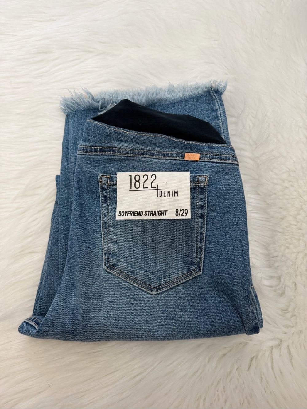 1822 Denim Blue Boyfriend Straight Maternity Jeans with Raw Hem Sz 8/29